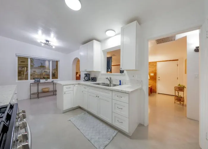 Holiday home Reid Park 4br Remodeled Fenced Sleeps 8