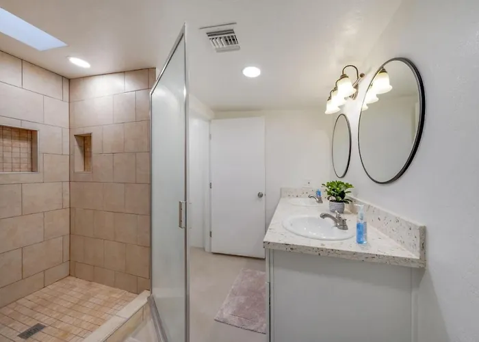Reid Park 4br Remodeled Fenced Sleeps 8 Holiday home Tucson