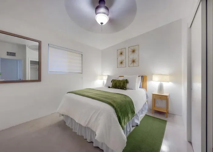 Reid Park 4br Remodeled Fenced Sleeps 8 Holiday home *